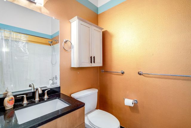 400 Central Avenue SE 305 305, Albuquerque, NM 87102