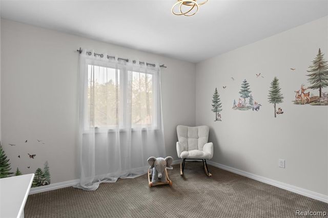 29588 Sycamore Drive, Warren, MI 48092