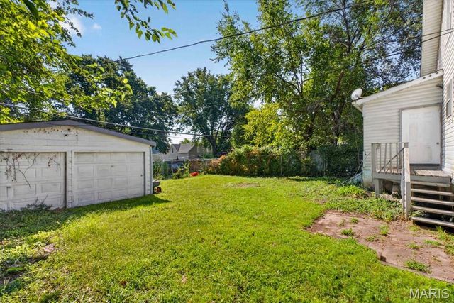 438 N 5th Street, Belleville, IL 62220