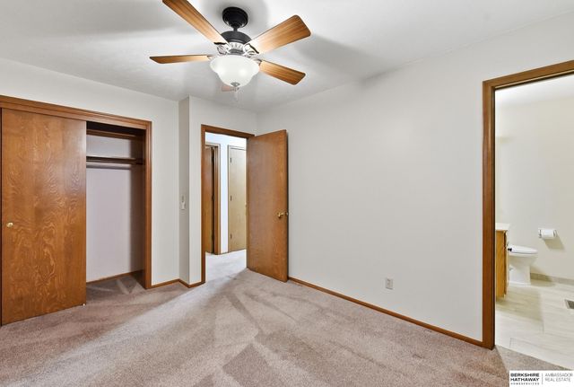 2213 Greensboro Avenue, Bellevue, NE 68005