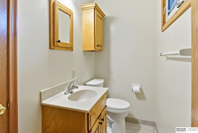 2213 Greensboro Avenue, Bellevue, NE 68005