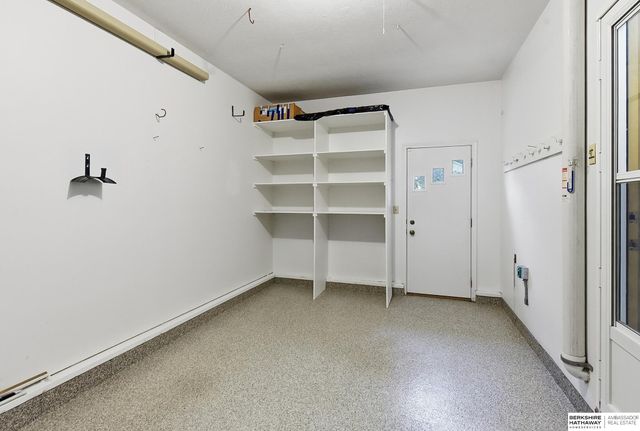 2213 Greensboro Avenue, Bellevue, NE 68005