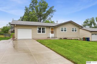 2213 Greensboro Avenue, Bellevue, NE 68005