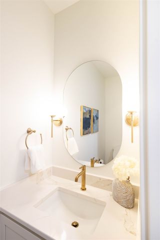 18109 Tanglewood Drive, Clive, IA 50325