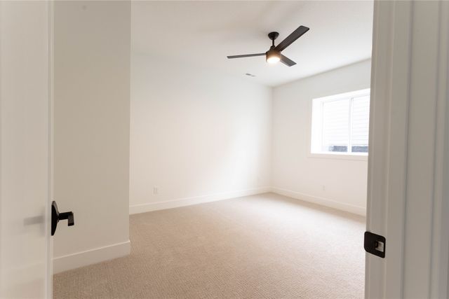 18109 Tanglewood Drive, Clive, IA 50325