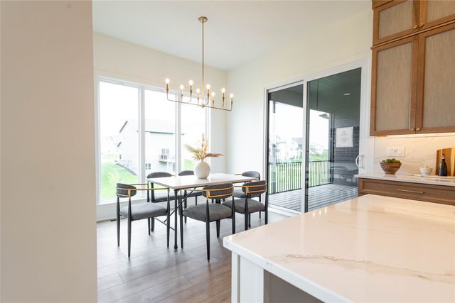 18109 Tanglewood Drive, Clive, IA 50325