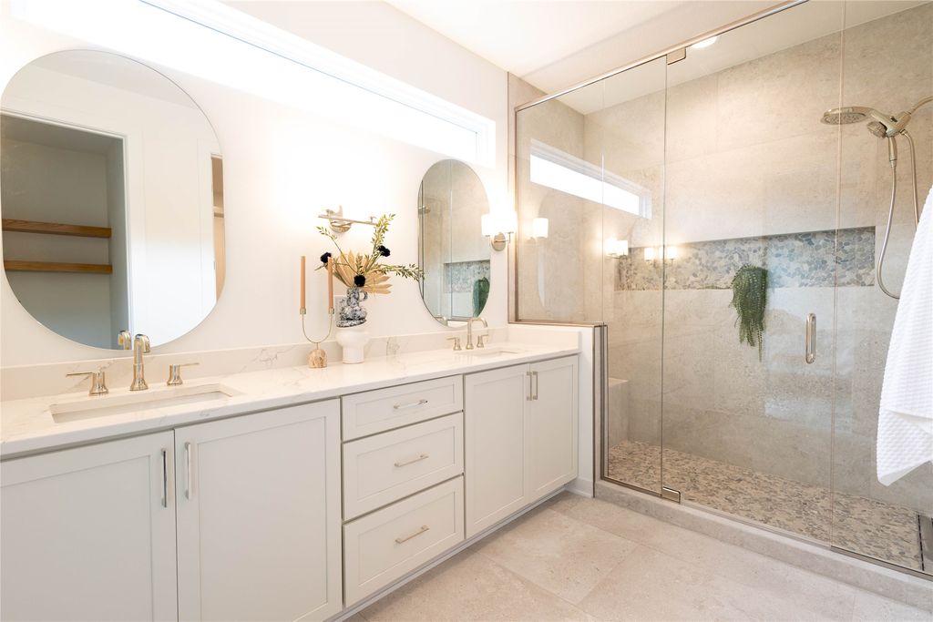 18109 Tanglewood Drive, Clive, IA 50325