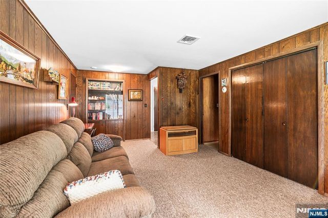 13 Lake Drive, Westwood, NJ 07675