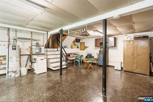 13 Lake Drive, Westwood, NJ 07675