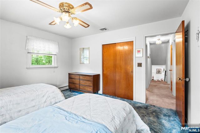 13 Lake Drive, Westwood, NJ 07675