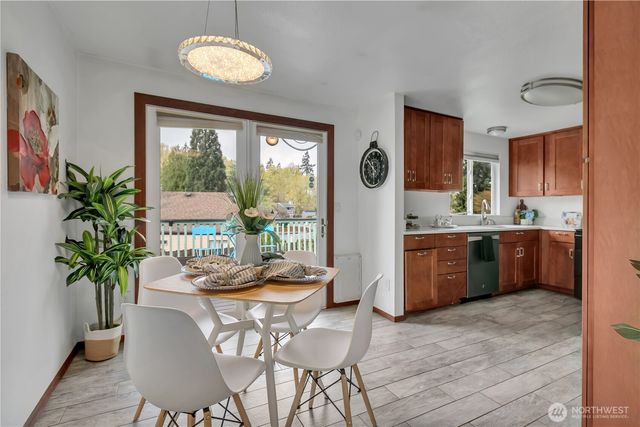 11305 SE 228th Place, Kent, WA 98031