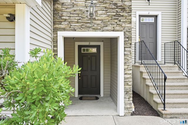 2 Stetson Place 2, Danbury, CT 06811