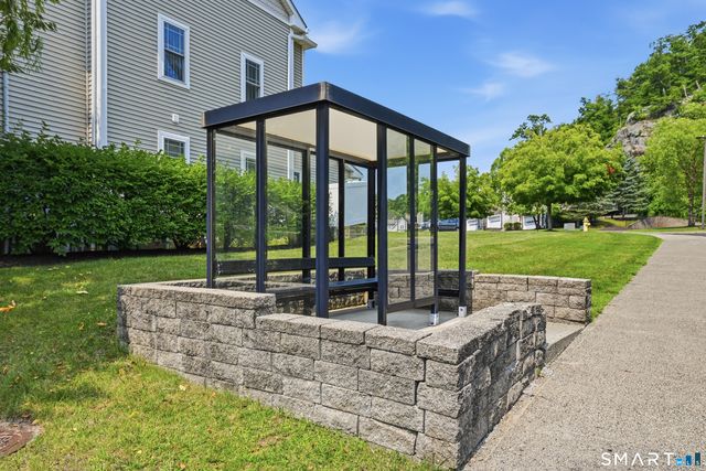 2 Stetson Place 2, Danbury, CT 06811