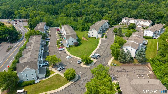 2 Stetson Place 2, Danbury, CT 06811