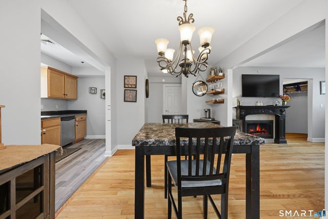 2 Stetson Place 2, Danbury, CT 06811