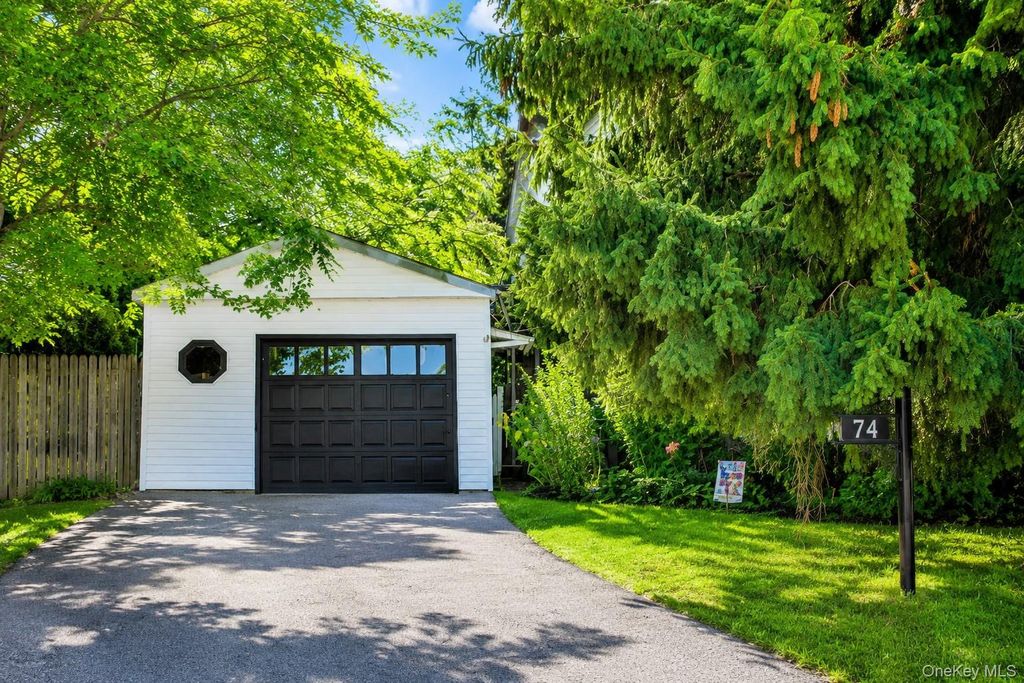 1 Glen Cove Drive, Glen Head, NY 11545 — exterior