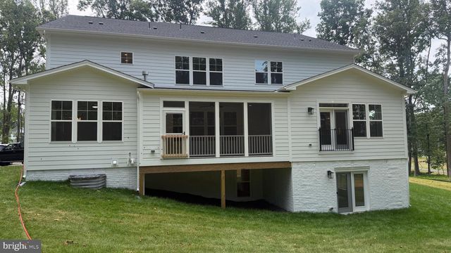 17655 BATES DR, Hamilton, VA 20158