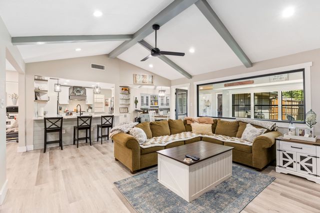 4014 Kerr Circle, Farmers Branch, TX 75244