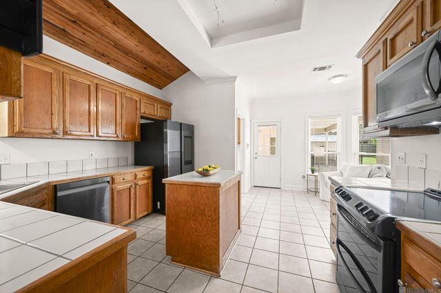 10526 Springbrook Ave, Baton Rouge, LA 70810