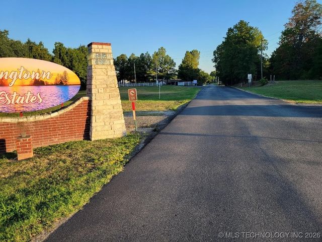 Hummingbird Lane, Eufaula, OK 74432