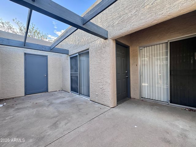 606 S Evergreen Road, Tempe, AZ 85288