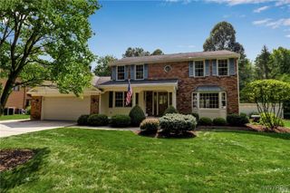 8155 Clarherst Drive, Clarence, NY 14051