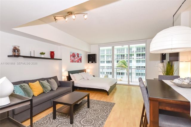 1750 N Bayshore Dr 1211, Miami, FL 33132