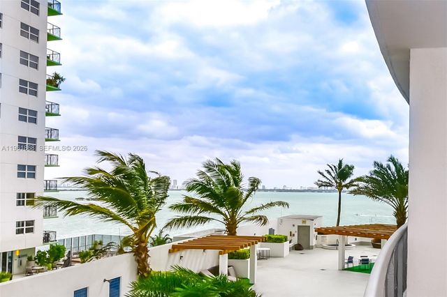 1750 N Bayshore Dr 1211, Miami, FL 33132