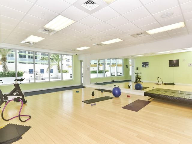 1750 N Bayshore Dr 1211, Miami, FL 33132