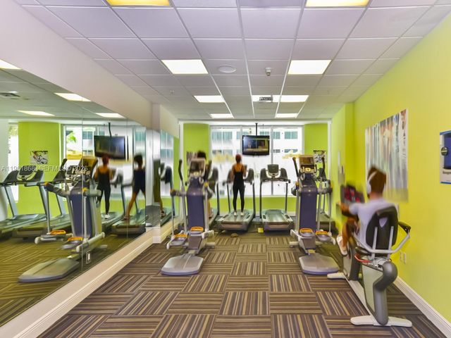 1750 N Bayshore Dr 1211, Miami, FL 33132