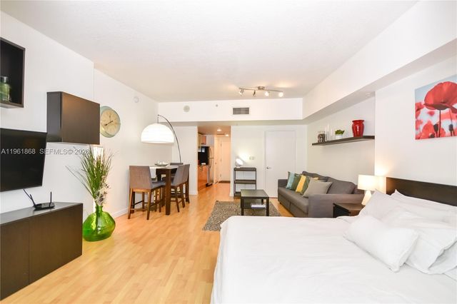 1750 N Bayshore Dr 1211, Miami, FL 33132