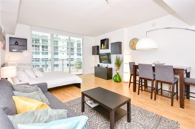 1750 N Bayshore Dr 1211, Miami, FL 33132