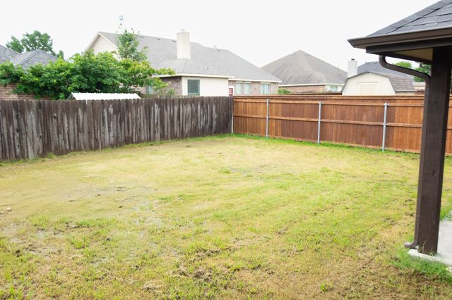 103 Palomino Drive, Palmer, TX 75152