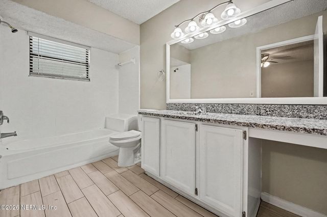 924 ARIES Road W, Jacksonville, FL 32216