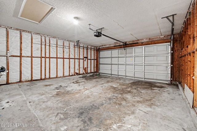 924 ARIES Road W, Jacksonville, FL 32216