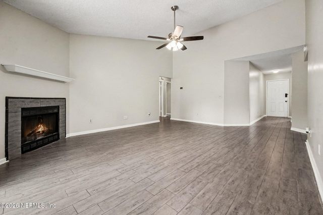 924 ARIES Road W, Jacksonville, FL 32216