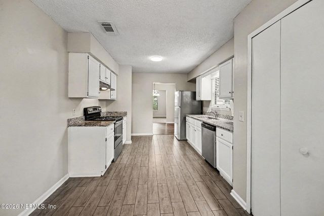 924 ARIES Road W, Jacksonville, FL 32216