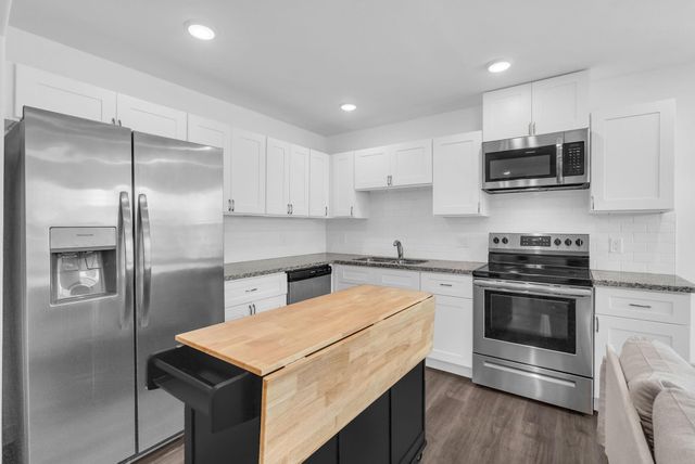 8124 Sterlingshire Street A, Houston, TX 77078