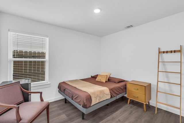 8124 Sterlingshire Street A, Houston, TX 77078
