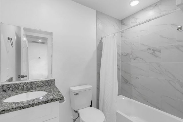 8124 Sterlingshire Street A, Houston, TX 77078