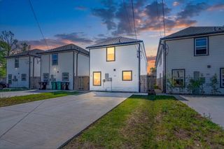 8124 Sterlingshire Street A, Houston, TX 77078