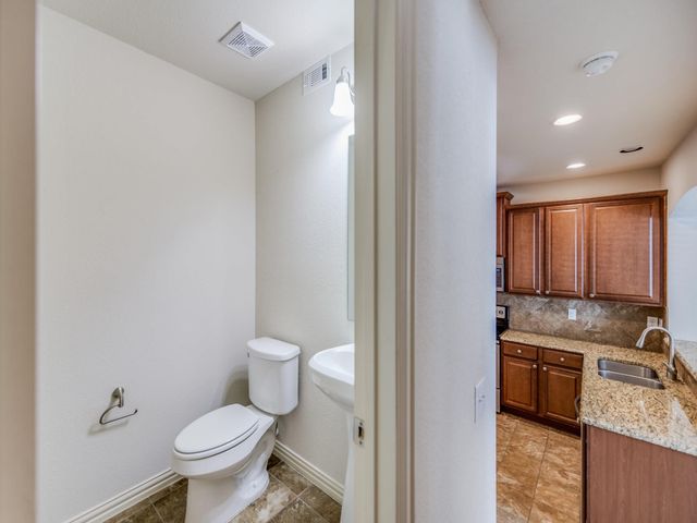 2920 Peyton Brook Drive, Fort Worth, TX 76137