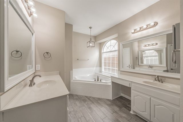 11840 Balta Drive, Fort Worth, TX 76244