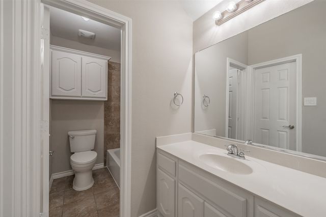 11840 Balta Drive, Fort Worth, TX 76244