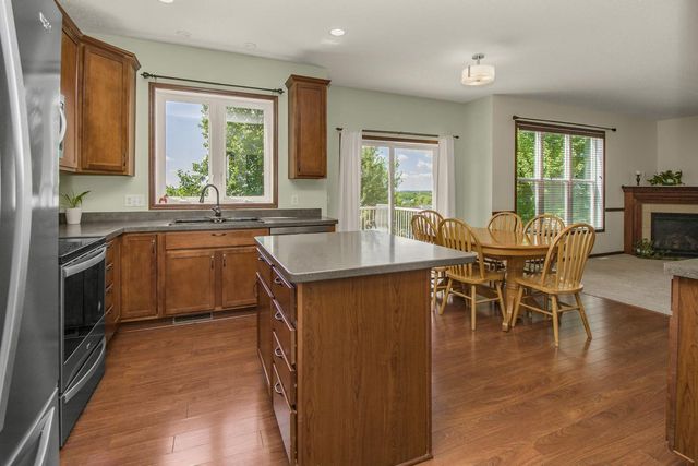 2292 Cottage Grove Ridge, Woodbury, MN 55129