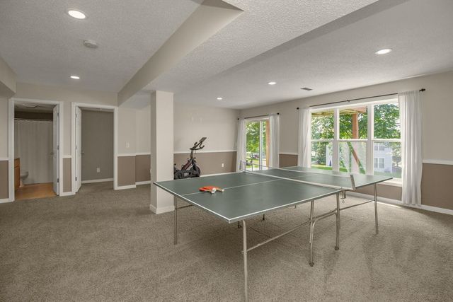 2292 Cottage Grove Ridge, Woodbury, MN 55129