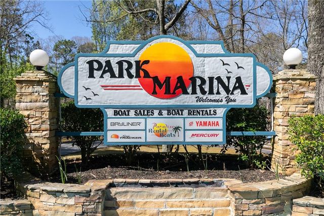 324 Cavalier SE Lane, Acworth, GA 30102