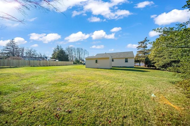 8 Starboard Avenue, Jamestown, RI 02835