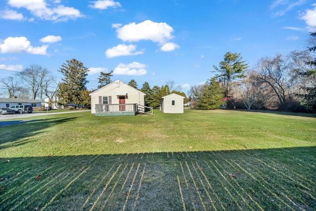 8 Starboard Avenue, Jamestown, RI 02835