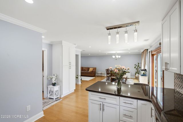19 W Dolphin Circle W, Bayville, NJ 08721